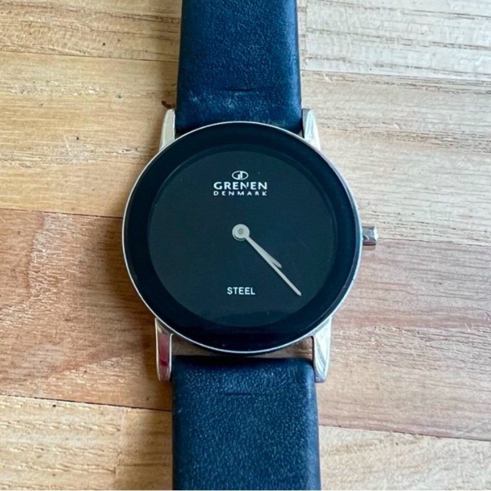 Grenen Denmark by Skagen ladies black leather dress watch NEW BATTERY